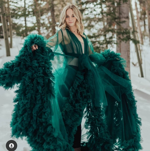 Green Tulle Robe! - Picture 3 of 4